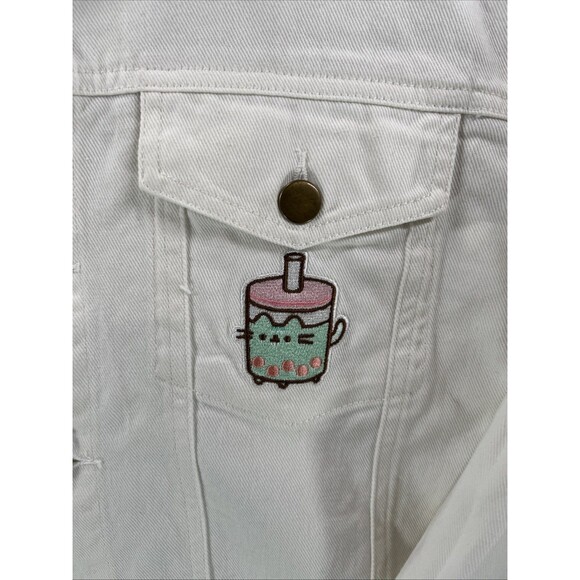 Pusheen White Denim Jacket 2023 Spring Exclusive Pusheen Boba Tea Sips Size S - Picture 3 of 6